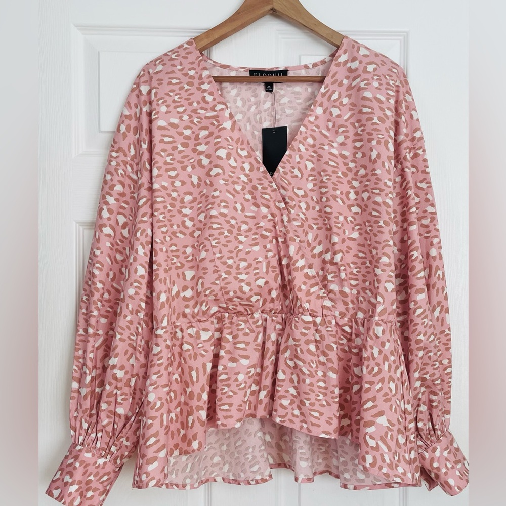 NWT Eloquii Leopard Print Wrap Top Size 14